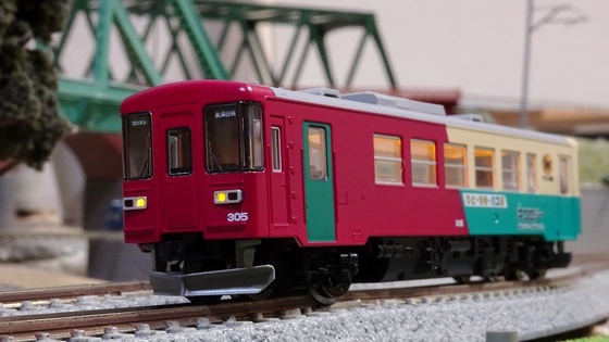 長良川鉄道 ナガラ300形(305号・ヤマト運輸 貨客混載) - ビスタ模型