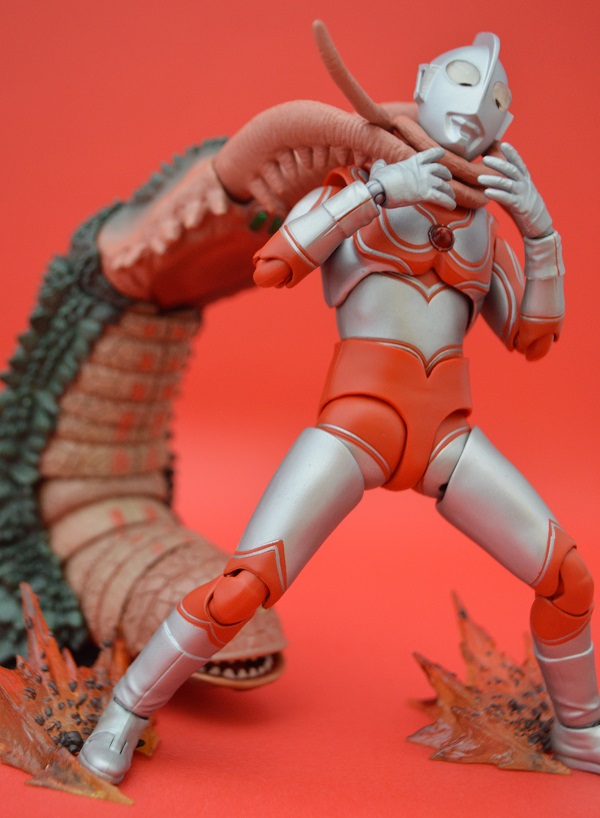 未開封】フィギュアーツ グドン 帰ってきたウルトラマン フィギュア