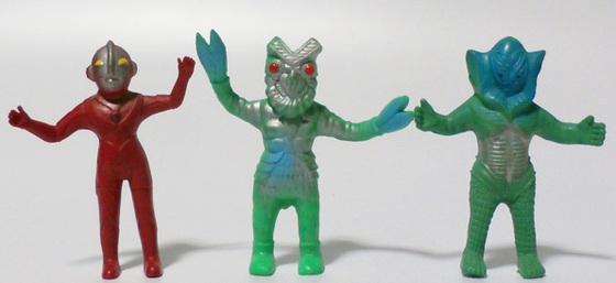 ブルマァク ミニウルトラマン造形違い2個セットバラ売り値引不可良品当時物