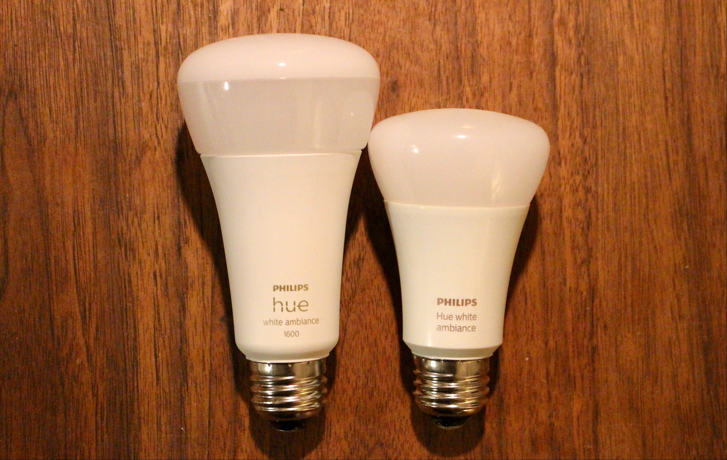 Philips Hue LED電球 1600ルーメン x 4つ Philips Hue LED電球 1600