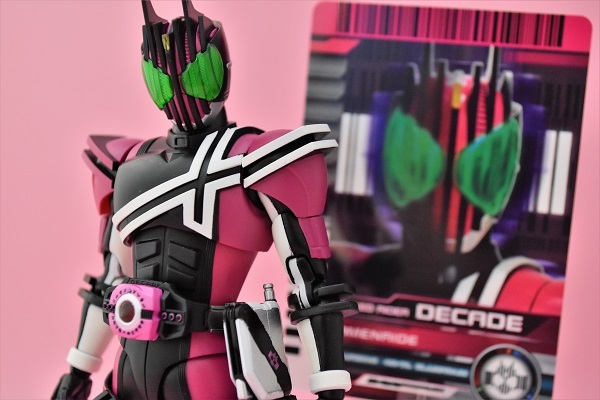 S.H.Figuarts（真骨彫製法） 仮面ライダーディケイド（ネオディケイ