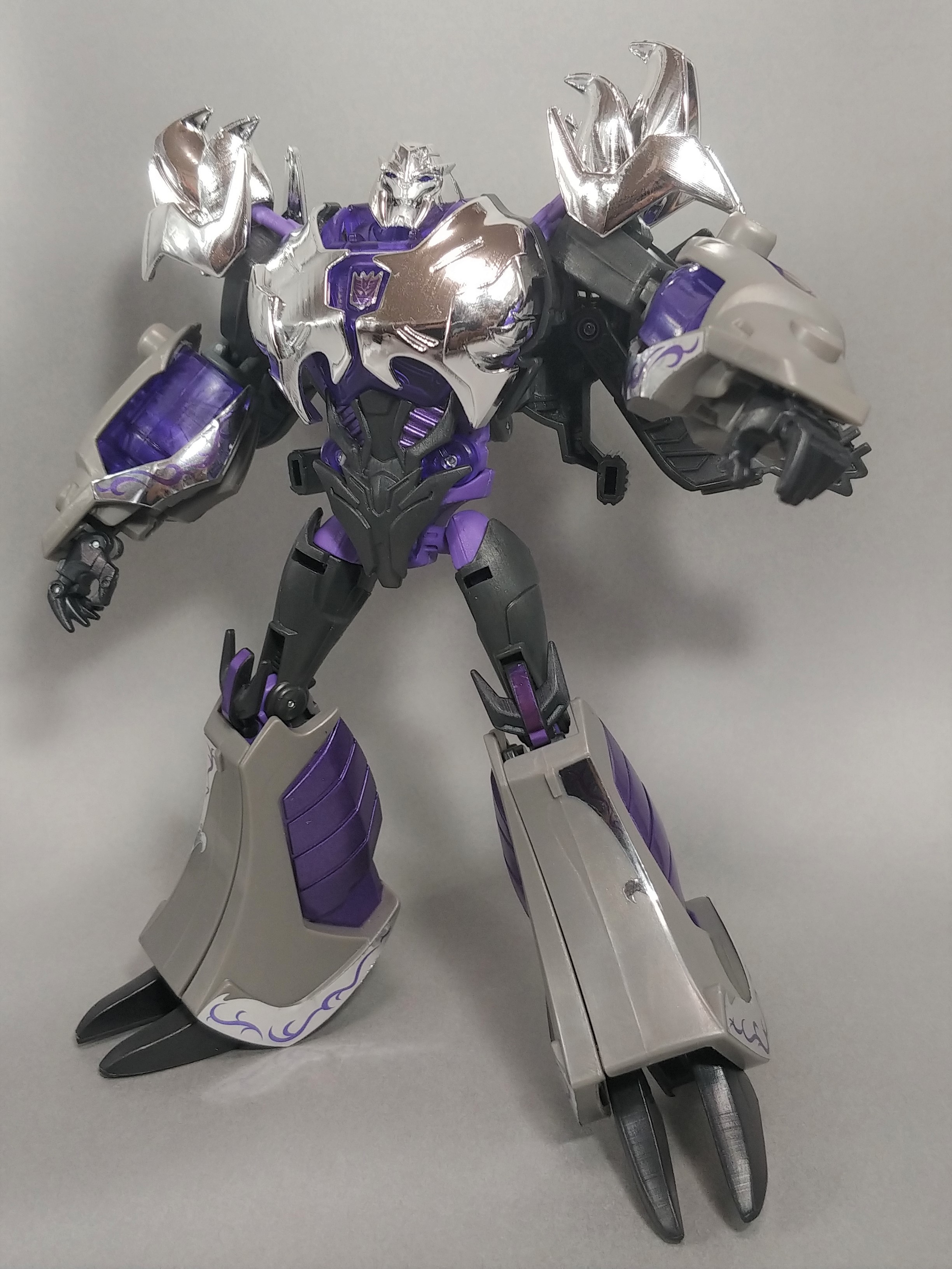 レビュー TFプライム 10thAnniversary ハデスメガトロン - ふじの生態日記