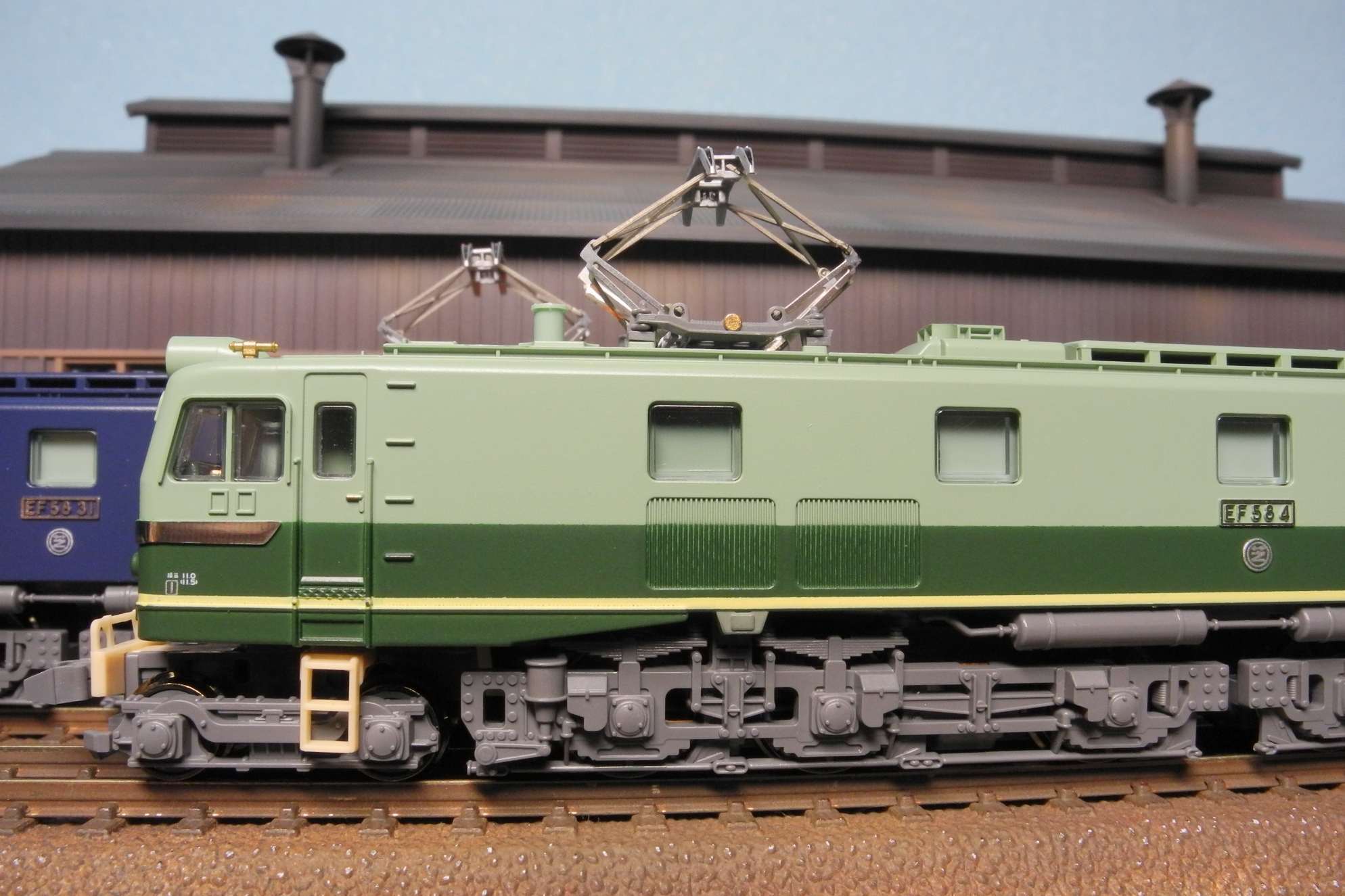 オフのデスクトップ KATO Nゲージ製造40周年記念 EF58試験塗装4