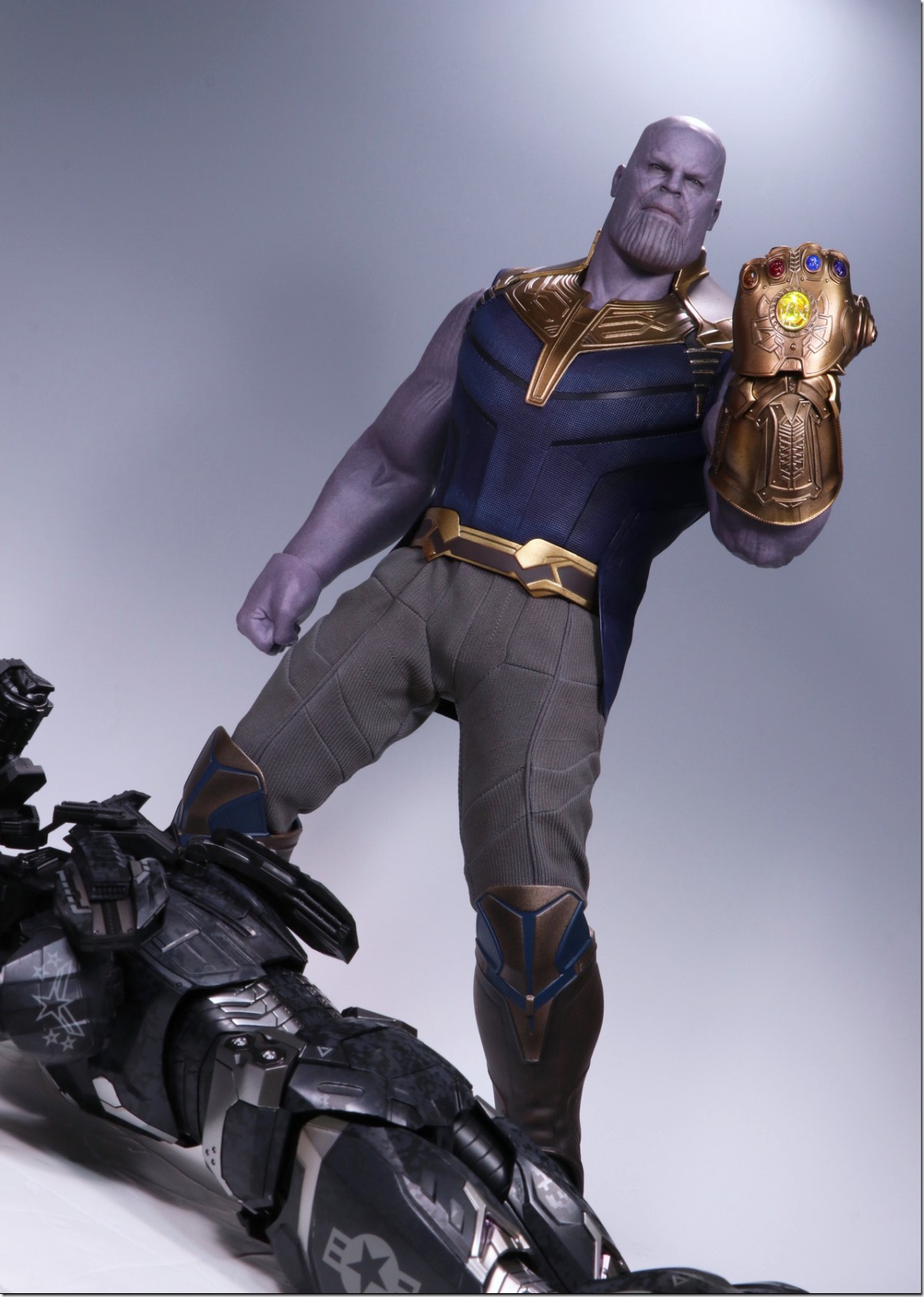 ホットトイズ アベンジャーズ/インフィニティウォー ウォーマシン