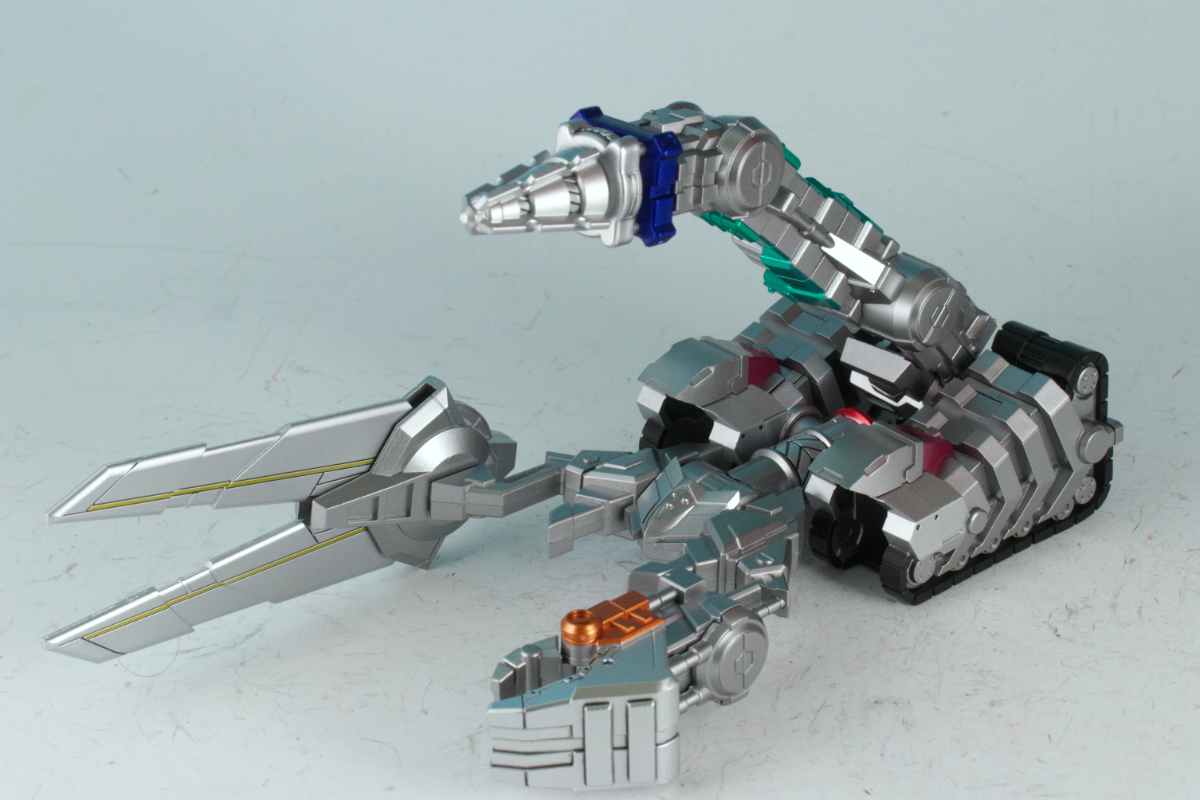 真骨頂仮面ライダー・バース 真骨頂 CLAWs・SASORI S.H.Figuarts（真骨