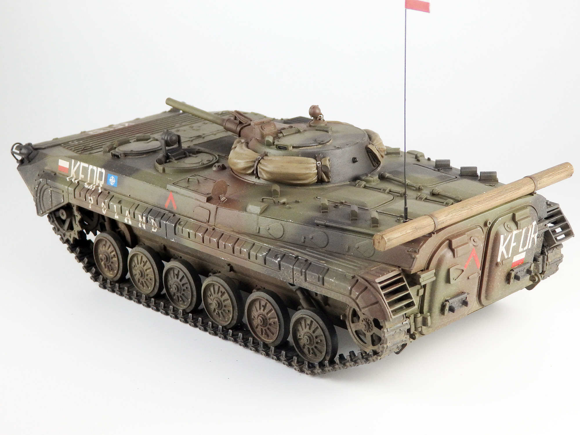 ドラゴン1/35 BMP-1