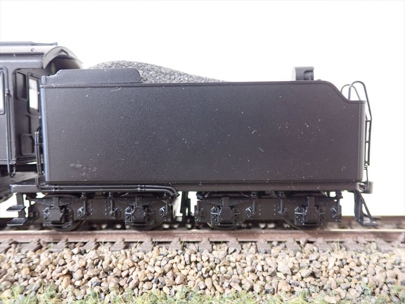 天賞堂 C58 北海道タイプ 切詰デフ 平底テンダーが入線しました