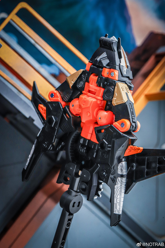 海外 ウォルマート 限定 トランスフォーマー ノイズメイズ