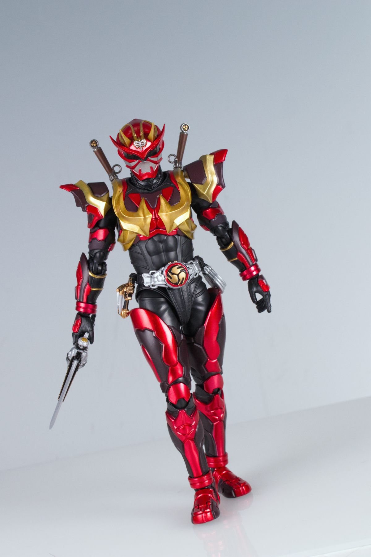 S.H.Figuarts （真骨彫製法）仮面ライダー装甲響鬼 ミニレビュー