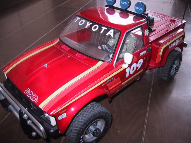 TAMIYA タミヤ 初代ハイラックス ラジコン タミヤ初代ハイラックス4WD