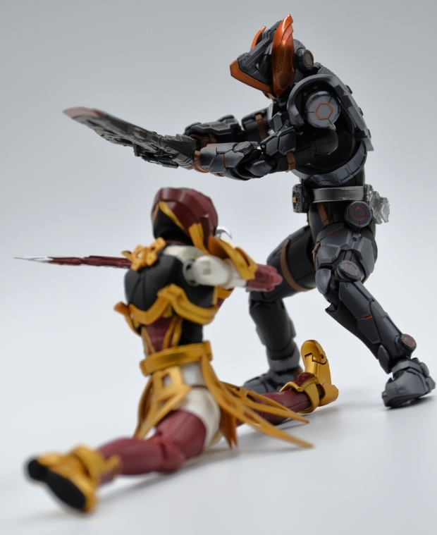 S.H.Figuarts 仮面ライダーサーベラ フィギュアーツ 仮面ライダーサー