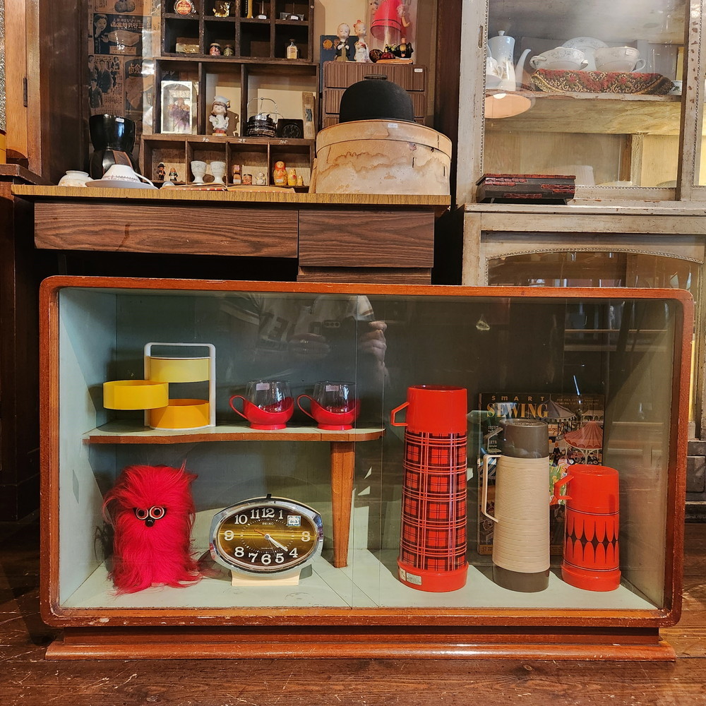 木製ガラスケース 棚昭和レトロ 飾り棚 (タンスの上置き) 昭和レトロ