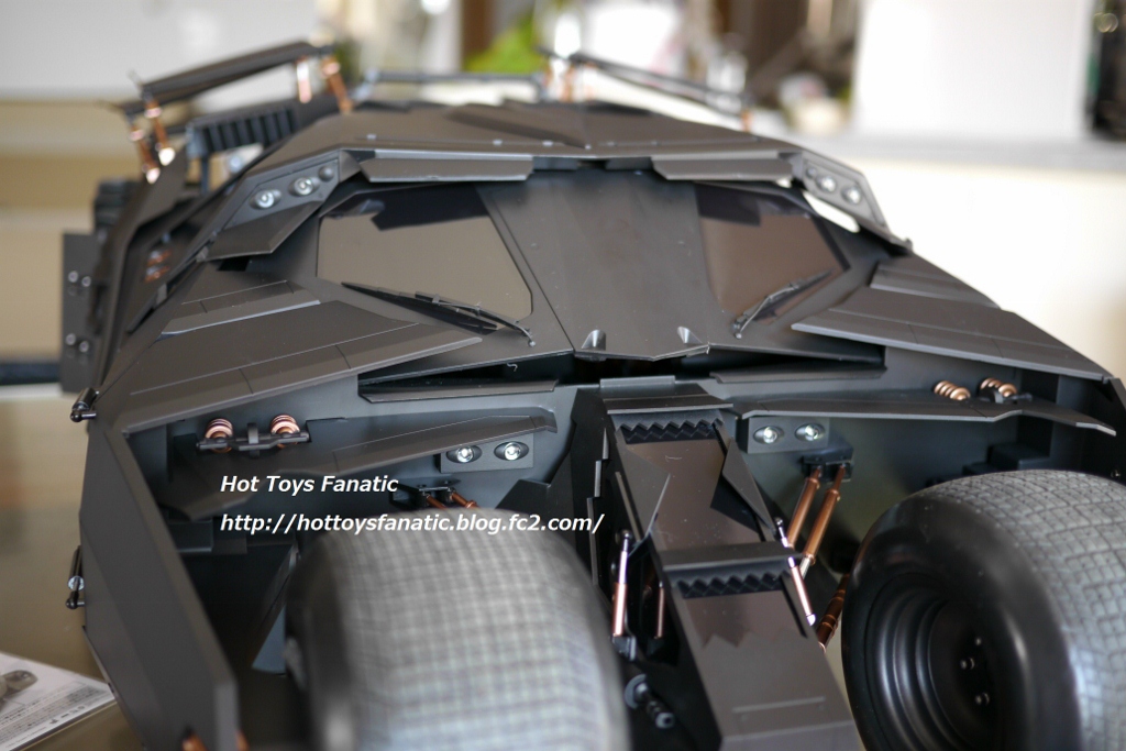 バットモービル タンブラー 再販 ホットトイズ 1/6 バットマン