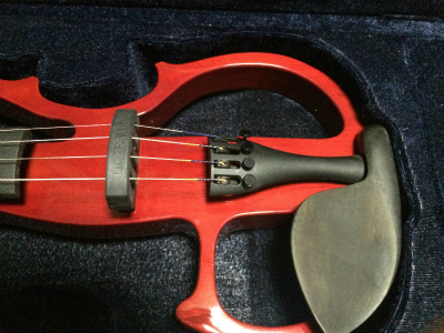 エレキ ヴァイオリン Valente EVN-37 - ユダの In my view