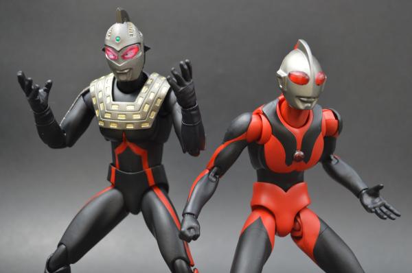Ultra-act ウルトラマンダーク•ウルトラセブンダーク ULTRA-ACT