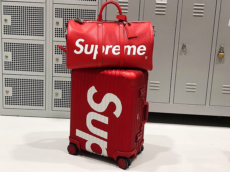 Supreme x RIMOWAキャリーケース red Supreme x RIMOWAキャリーケース