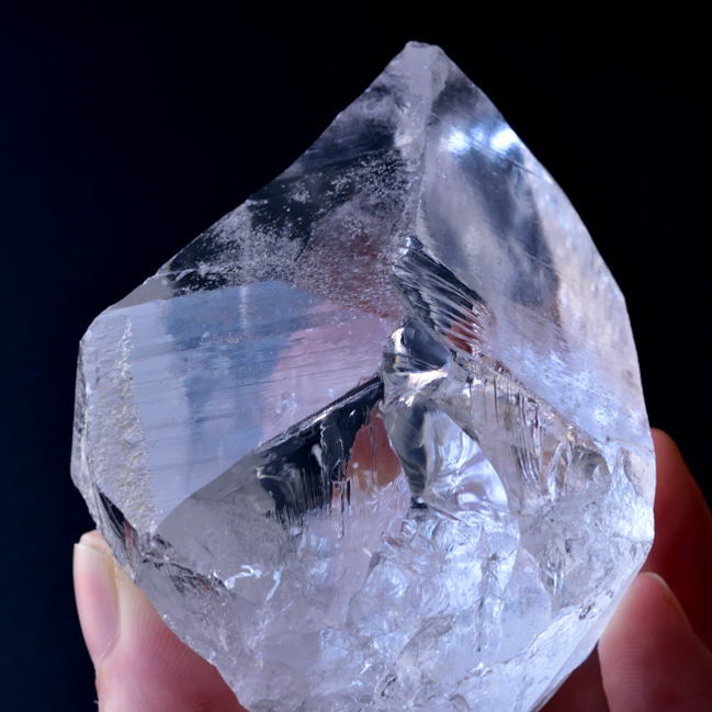 ウラルレムリアン・クォーツ レムリアンシード・クリスタル 虹入り