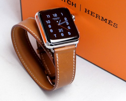 Apple Watch Hermès ドゥブルトゥール 《アピ》 42 mm | Hermès