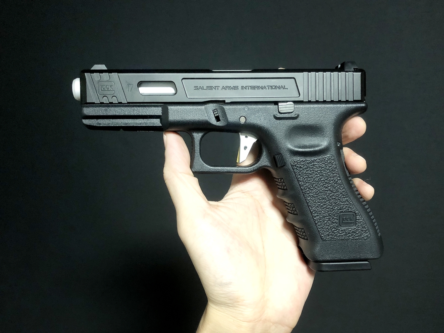 専用出品 東京マルイ グロック17gen4 樹脂製 専用出品 東京マルイ