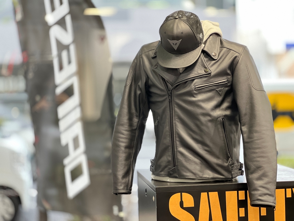 ドカティ ライディングレザージャケット DUCATI by REV'IT ドゥカティ