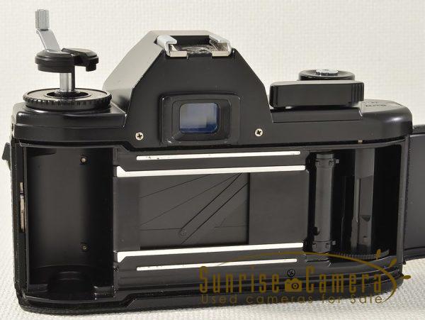 Nikon（ニコン）EM／「リトルニコン」優美な小型一眼レフを中古で使っ