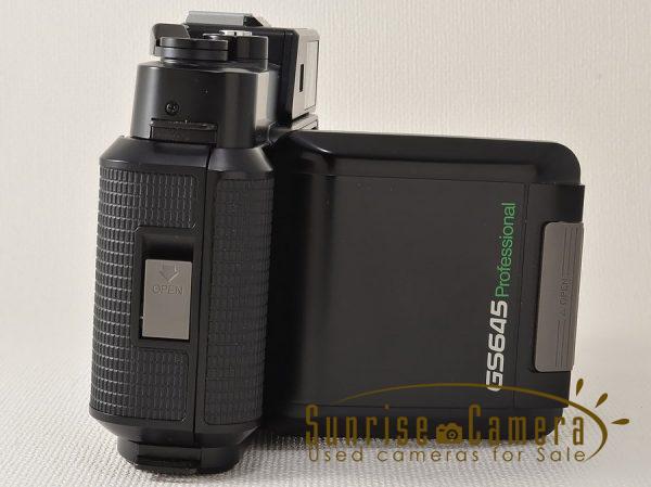 Fujifilm（富士フイルム）フジカ GS645／クラシカルな蛇腹カメラを復活