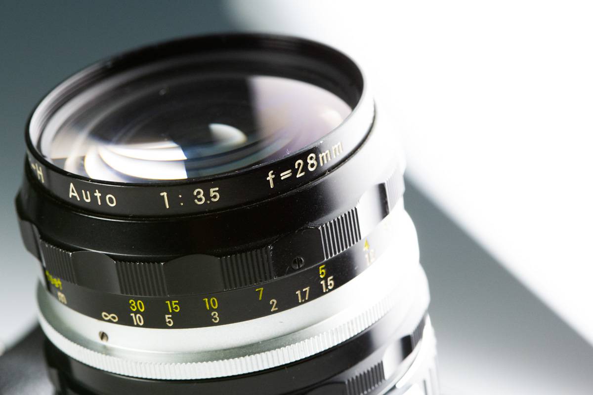 闇鍋オールドレンズレビュー] 第5回 NIKKOR-H Auto 2.8cm F3.5 出た