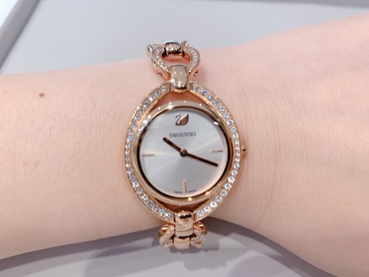 SWAROVSKI|大人気のスワロフスキーウォッチ| 渋谷スクランブルスクエア