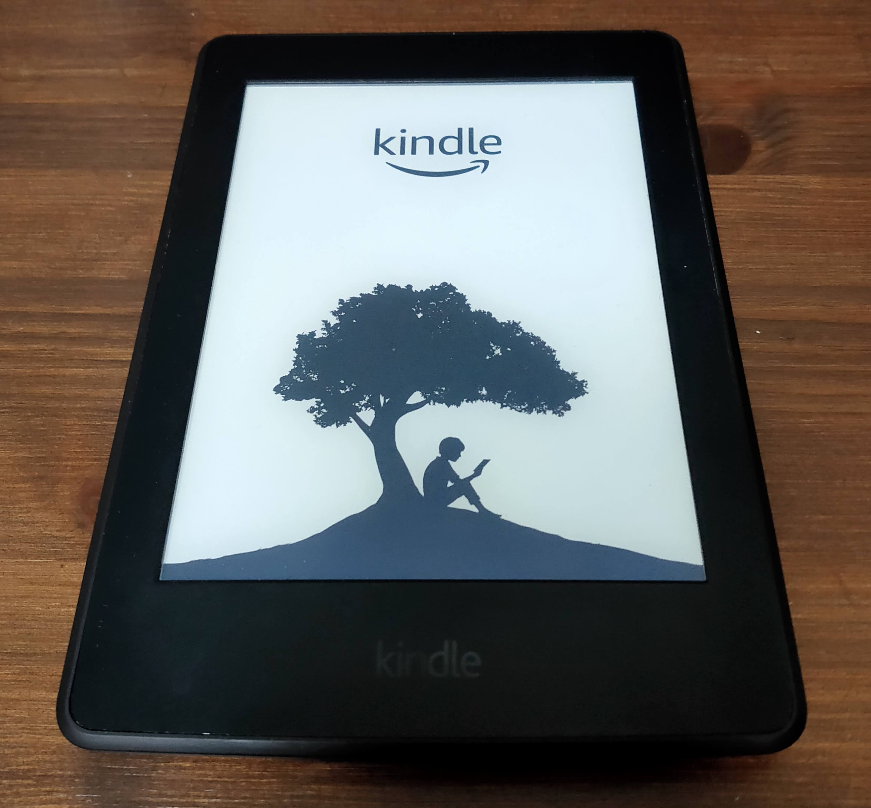 Kindle Paperwhite（第7世代 広告つき）を今さらレビュー - plz