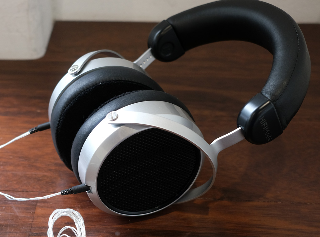 Sandal Audio: HIFIMAN HE-400SEヘッドホンの試聴レビュー