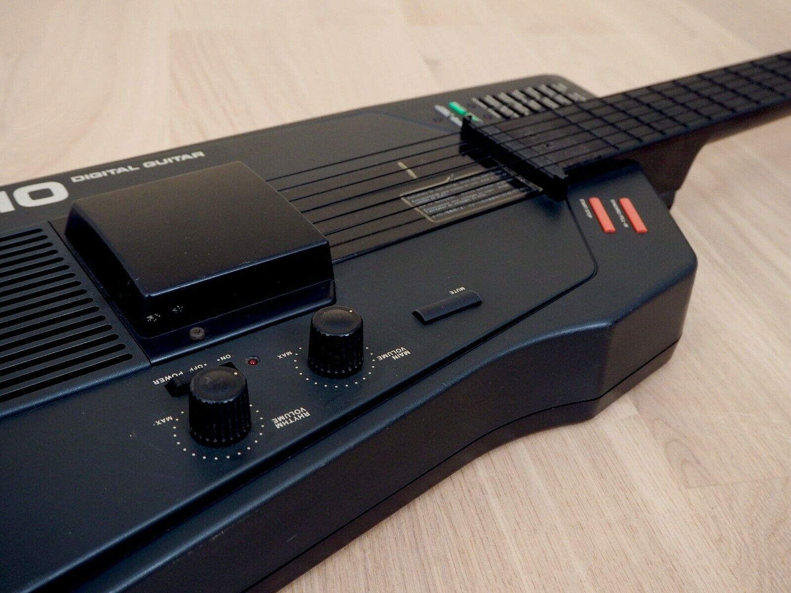 MATRIXSYNTH: 1981 Casio DG-1 Digital Guitar Synthesizer Drum Machine