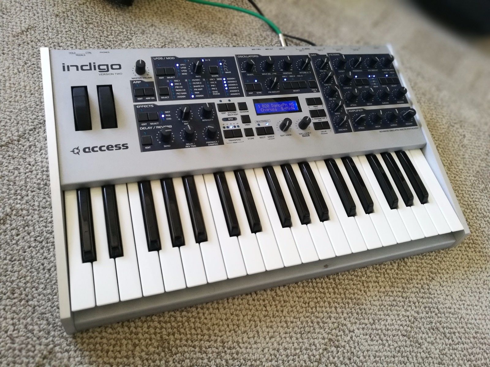 鍵盤楽器 access virus indigo2 Access Virus Indigo 2 Keyboard | zZounds