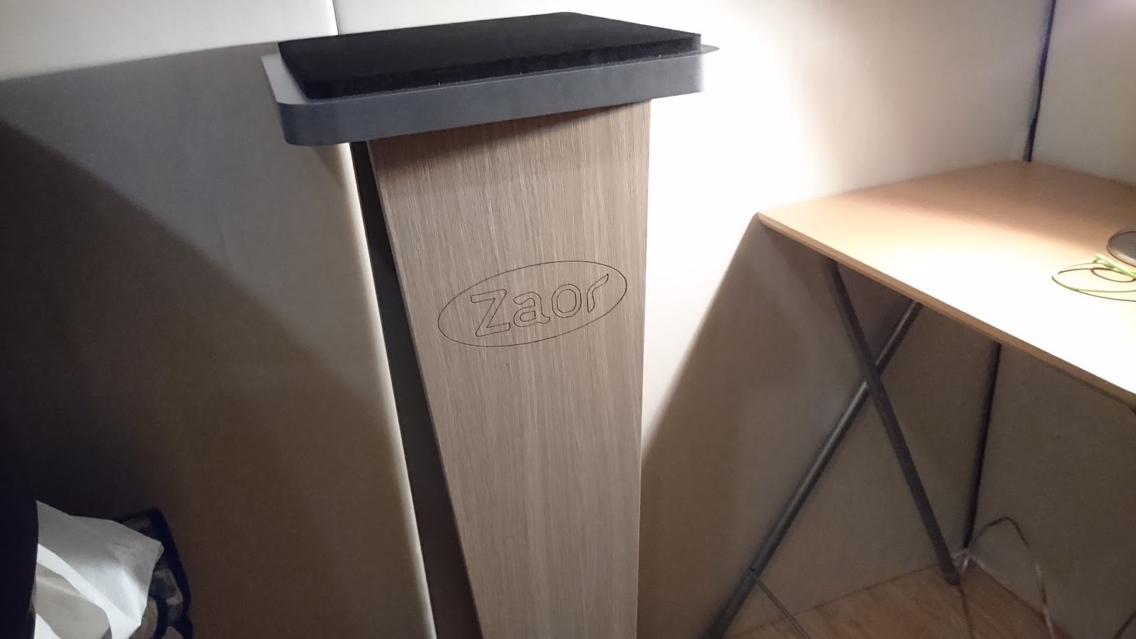 ZAOR MIZA V-Stand V42 スピーカースタンド 定価3万円 Miza V-Stands