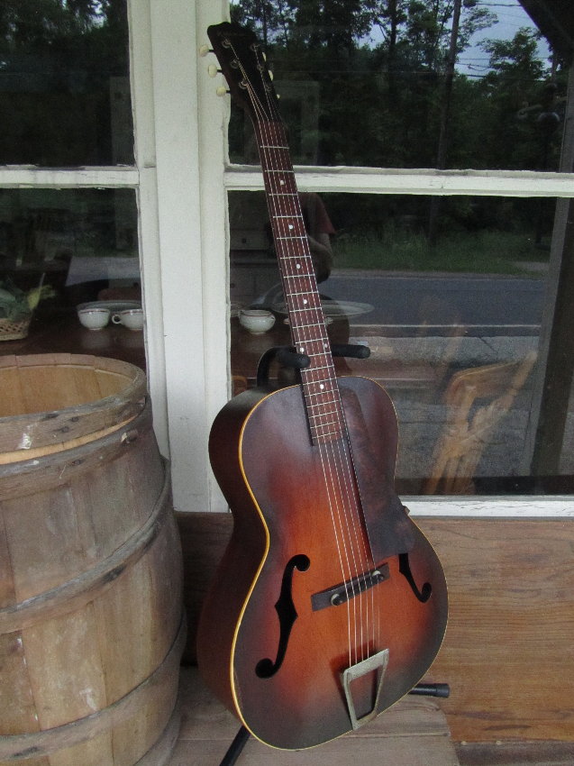c.1940 Kalamazoo KG-21 Archtop Guitar by Gibson