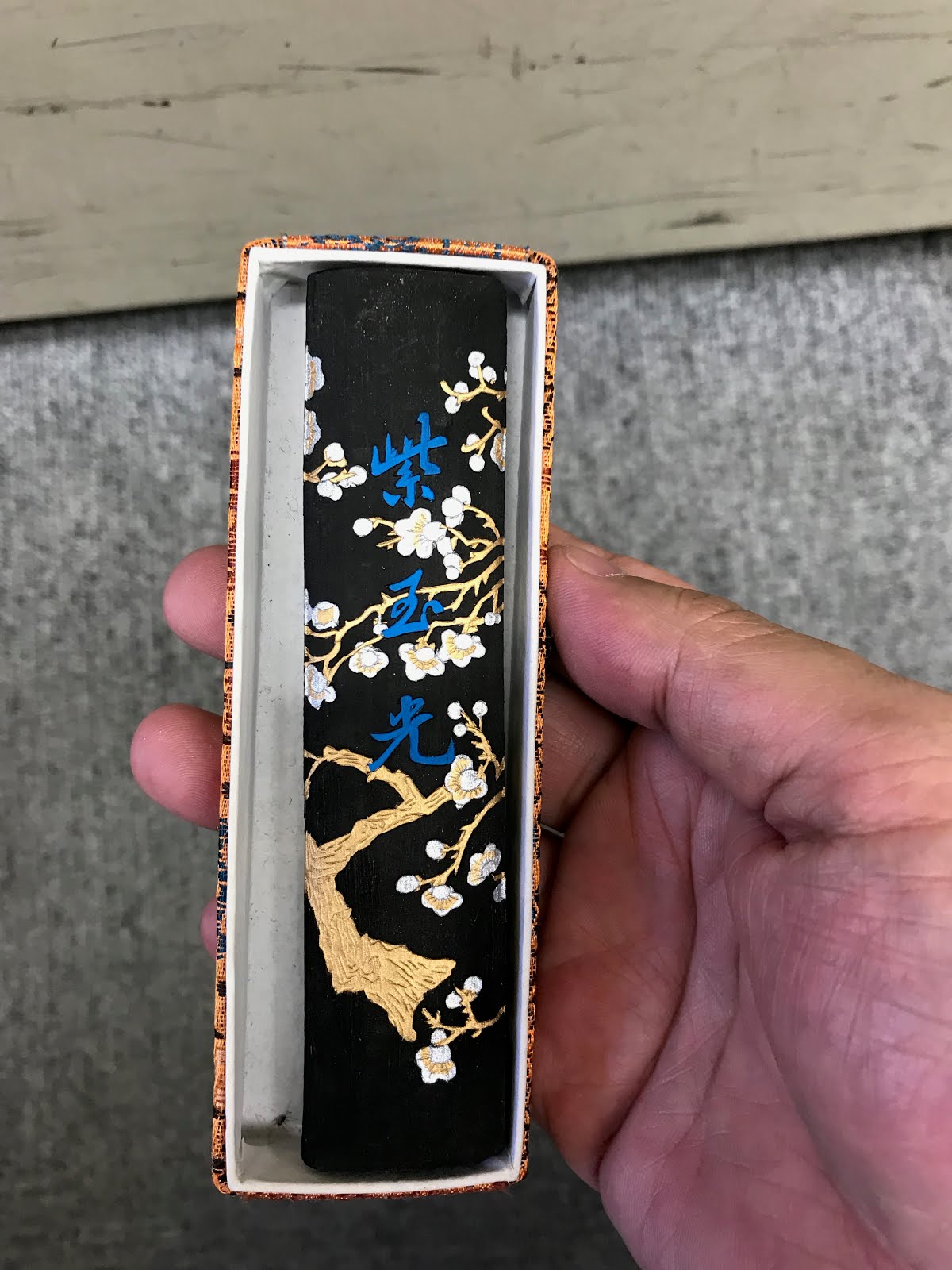 日本でも人気の中国製墨メーカー「曹素功」-書と暮らす