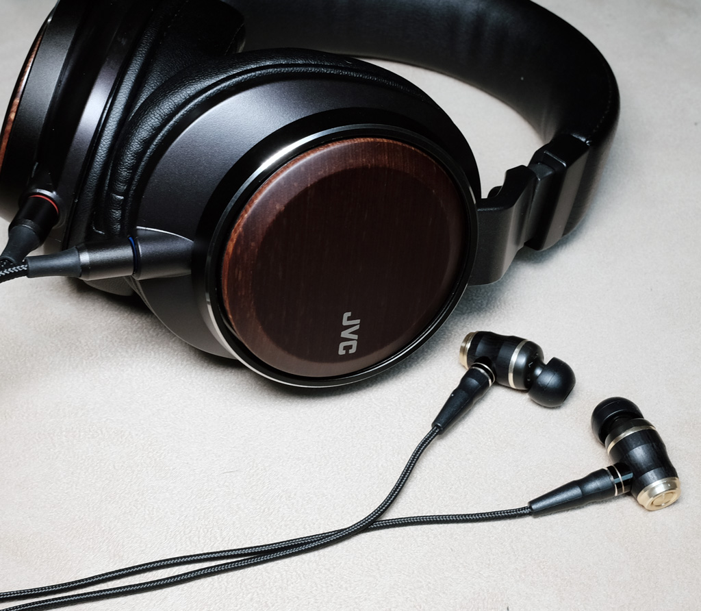 Sandal Audio: JVC WOOD 01 HA-SW01 ヘッドホンのレビュー