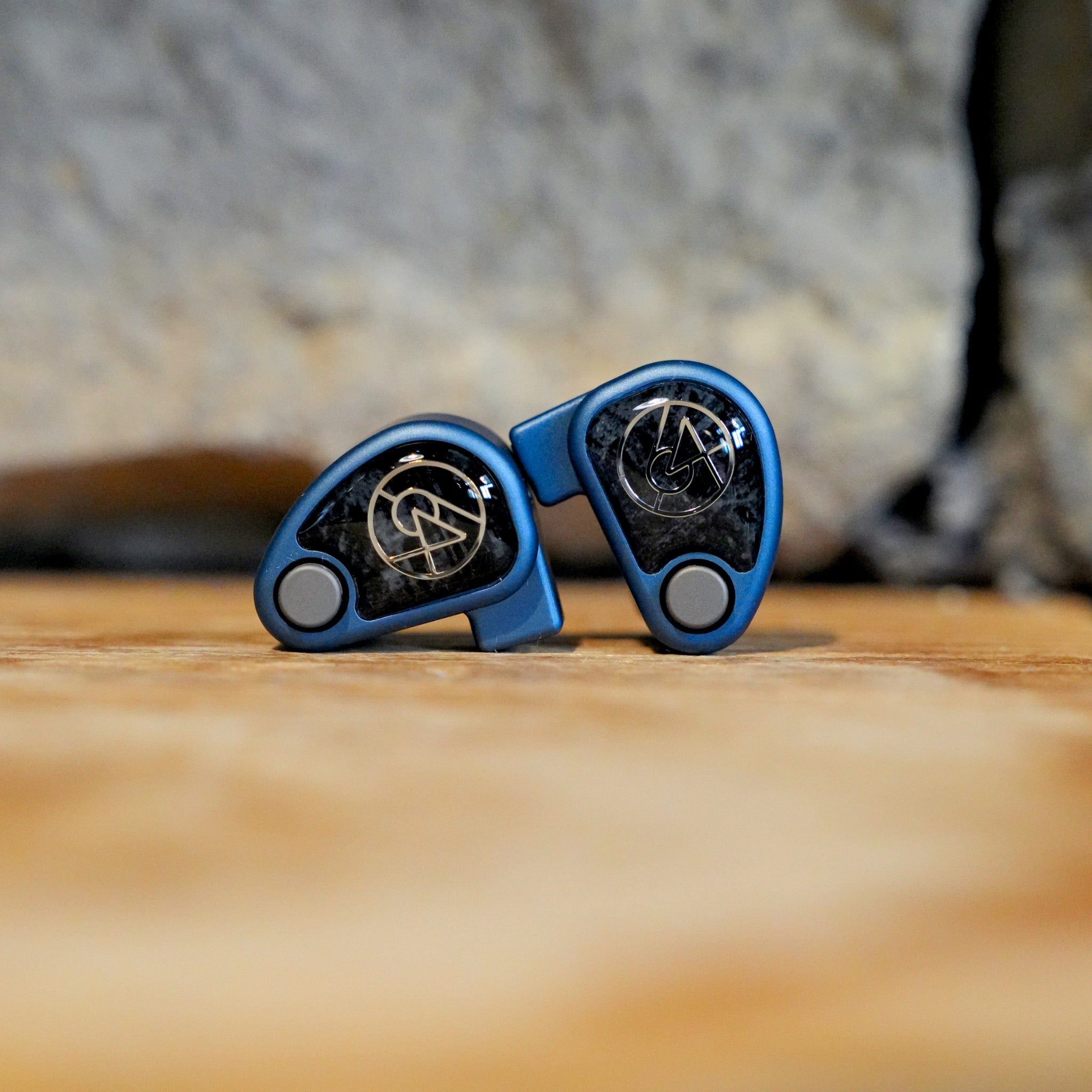 64 Audio U4s Hybrid Dynamic + BA Universal IEMs | Bloom Audio