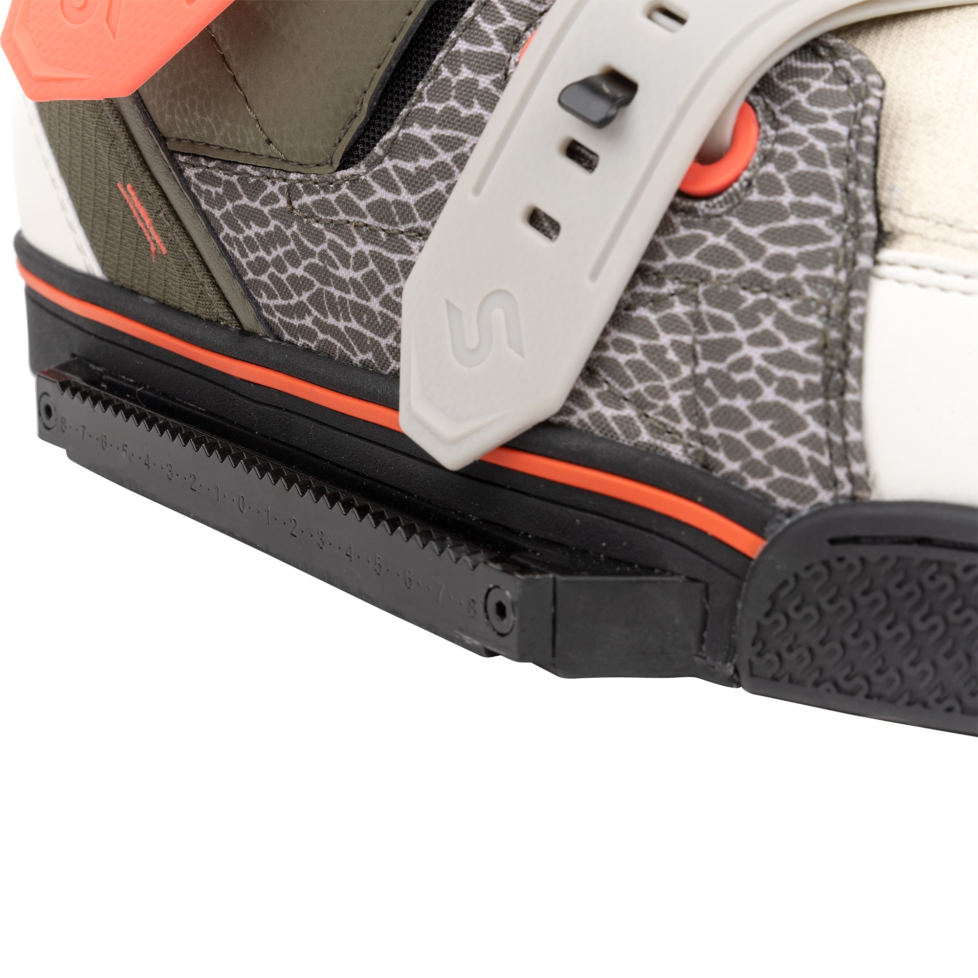 2024 Slingshot Zuupack Bindings – BLEMBOARD.com