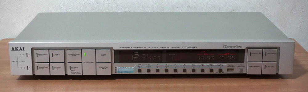 AKAI DT-320 / AT-S61 オーディオタイマー/FM AMチューナー