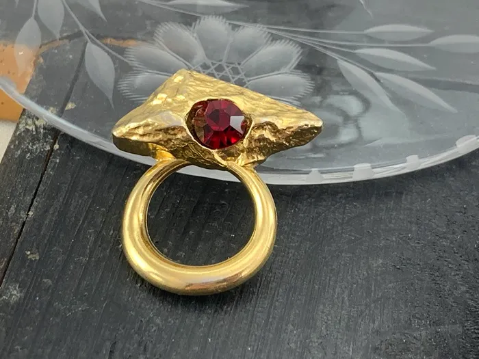 スウェーデン製アンティークストールリング