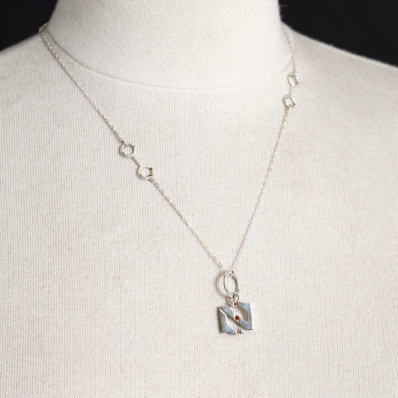 COREwithOUTER Charm – BMSG