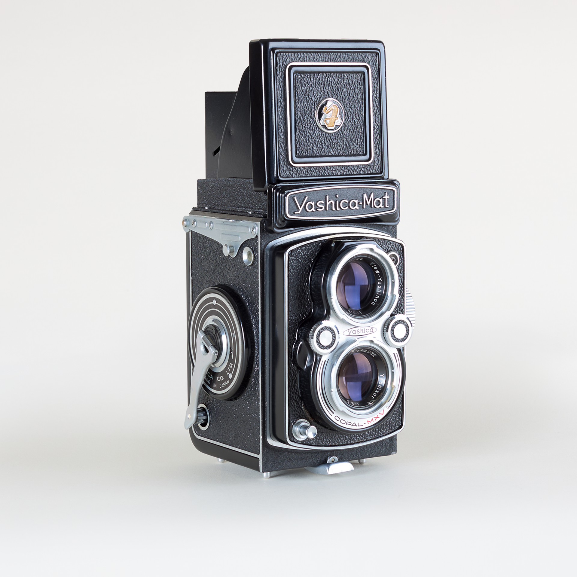 Yashica Mat-124 – Brooklyn Film Camera