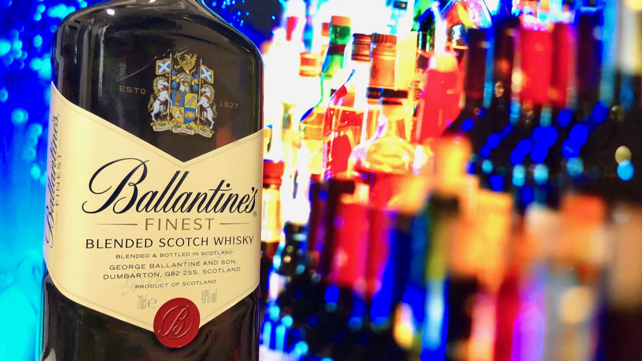Ballantine's FINEST ［バランタイン ファイネスト］ - Brewhound Tours