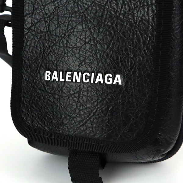 BALENCIAGA ブラック レザー ポーチ 保存袋付き BALENCIAGA レザー