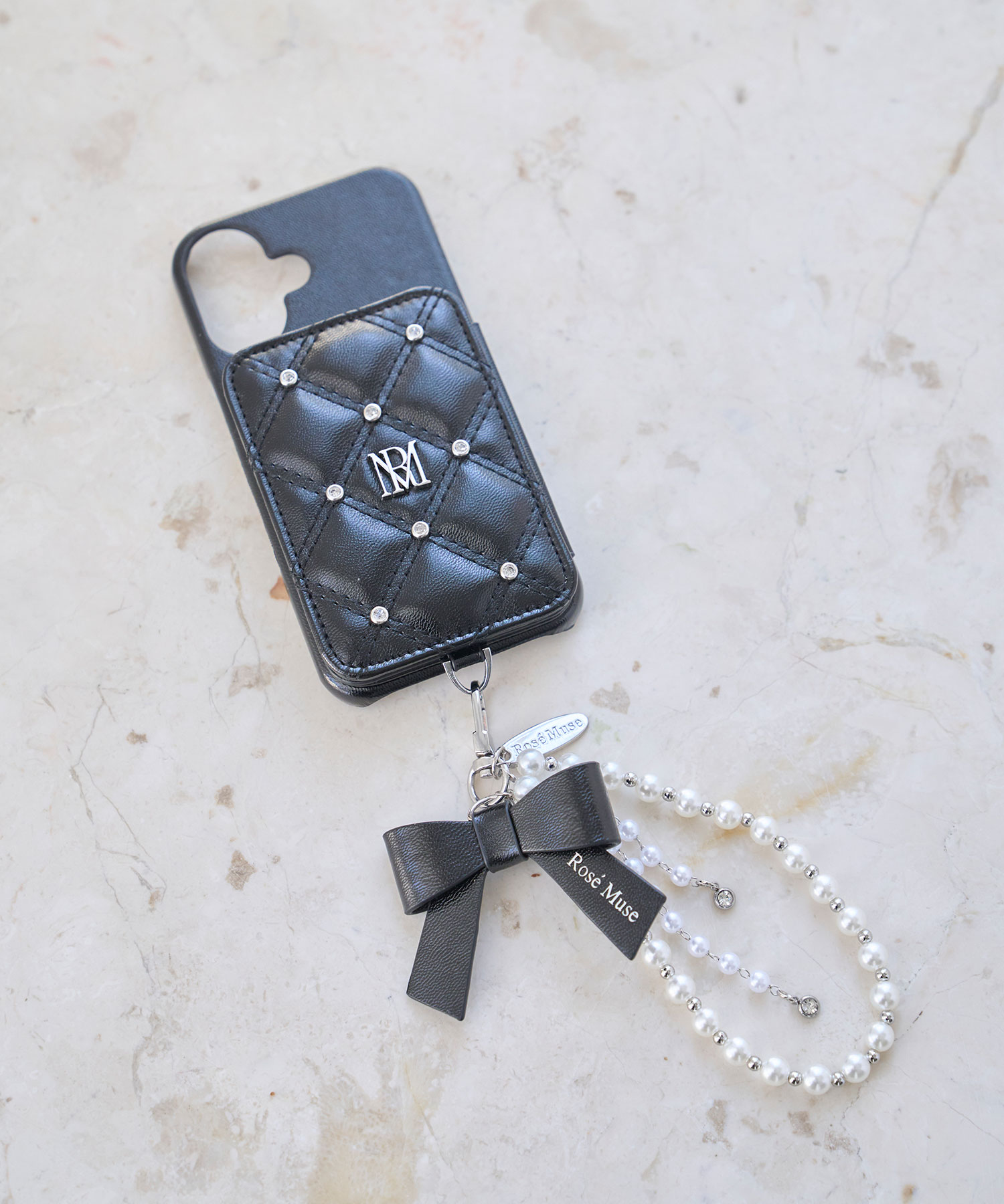 受注予約】Quilting iPhone case with hand charm – BUNNY APARTMENT