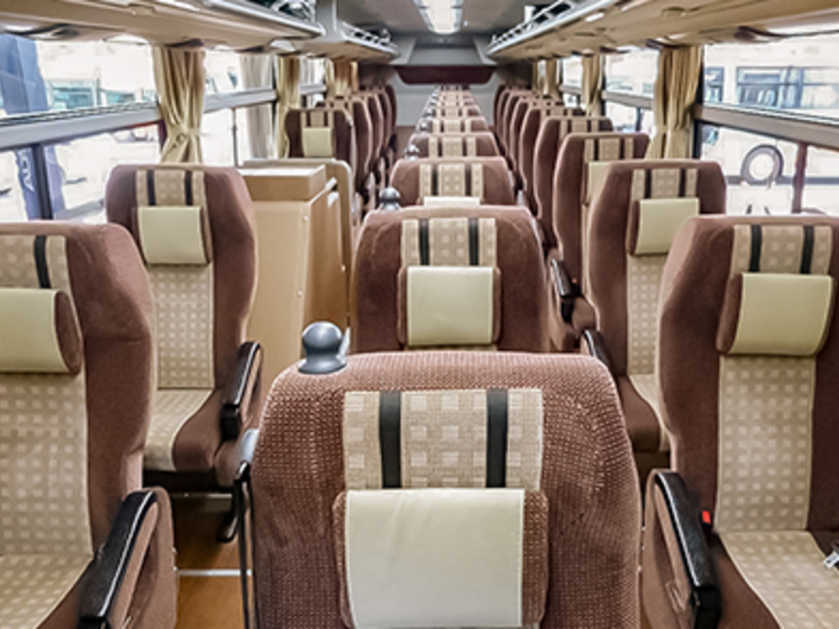 神姫バスの4種のシートを全比較。高級バス「プリンセスロード」は個別