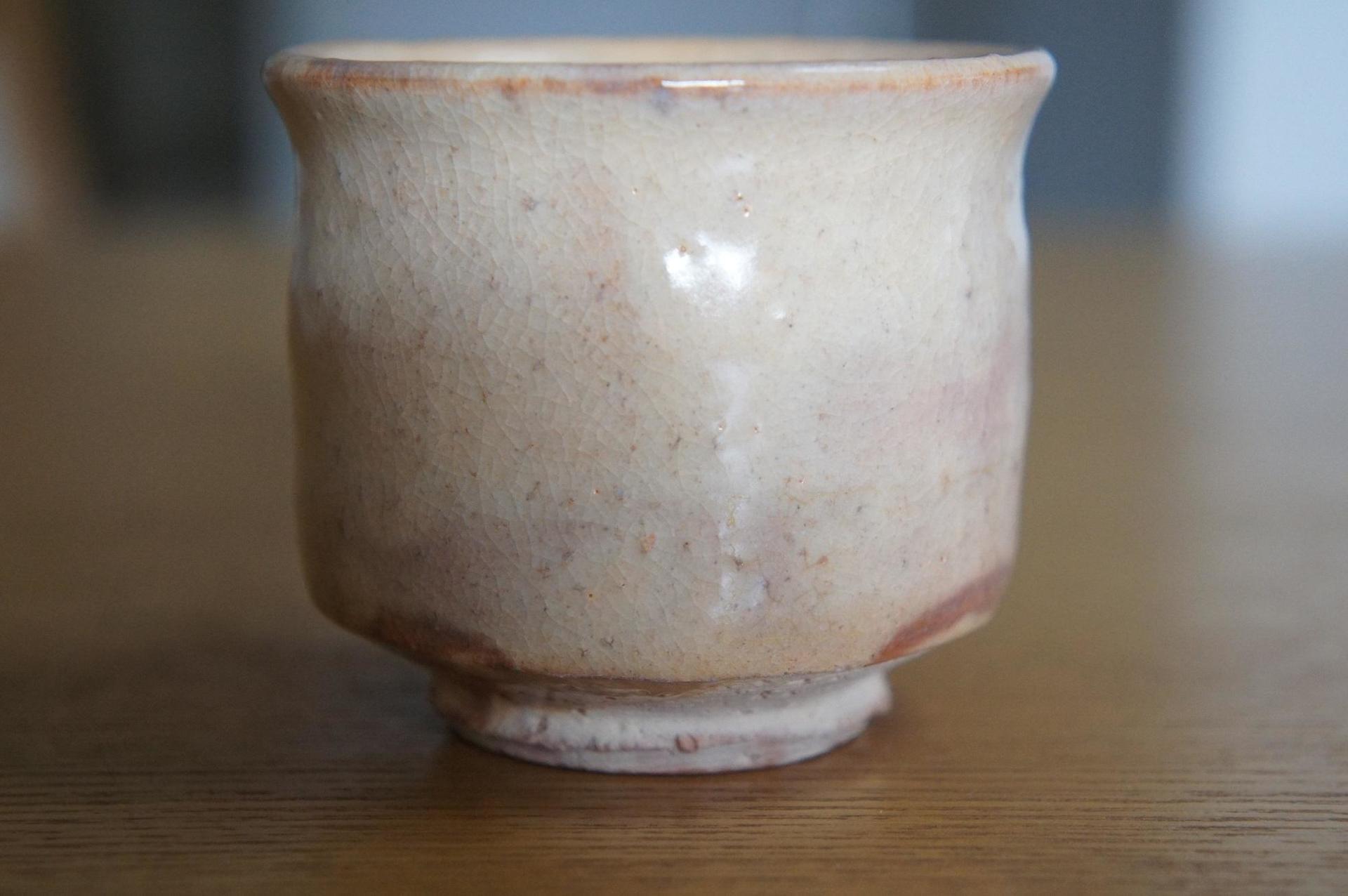 十三代 坂田泥華 ぐい呑 萩焼 貫入 kei20240514g 303.jpg