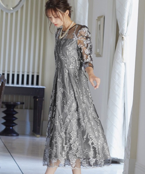 niana（ニアナ）の「刺繍レース バックリボン パーティードレス 同窓会