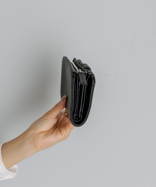 ear PAPILLONNER（イアパピヨネ）の「バックル折り財布（財布）」 - WEAR