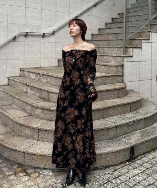 FLOWER PRINT VELOUR DRESS（ドレス）｜Ameri（アメリ）のファッション